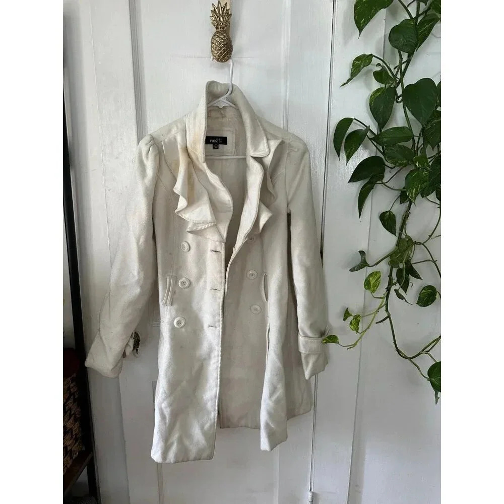 Rue 21 Women’s size medium white peacoat